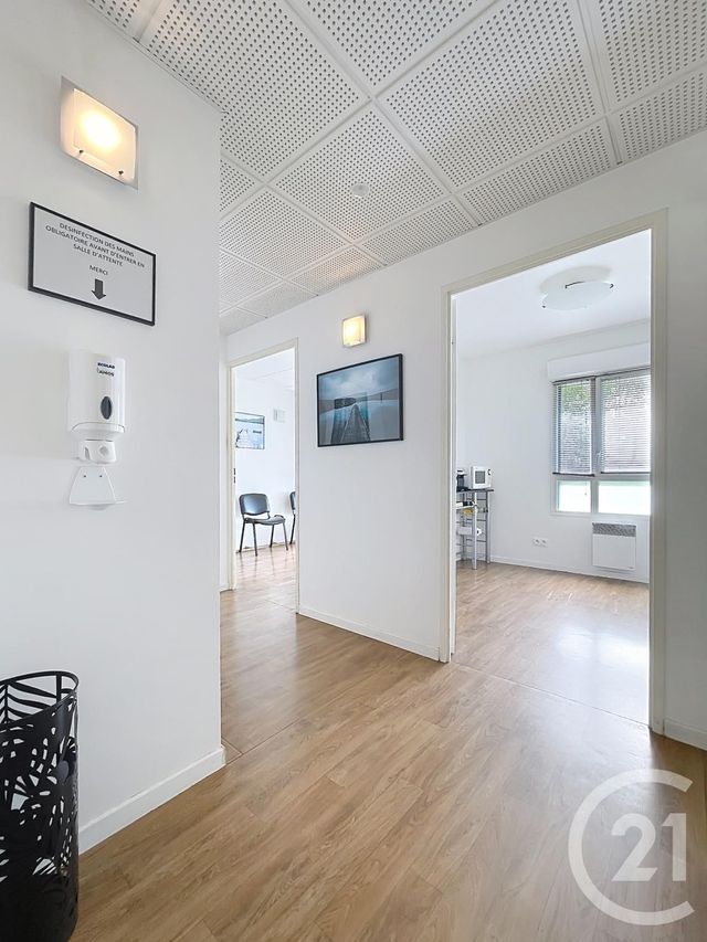 Appartement Local &agrave; vendre - 3 pi&egrave;ces - 54,33 m2 - Compiegne - 60 - PICARDIE