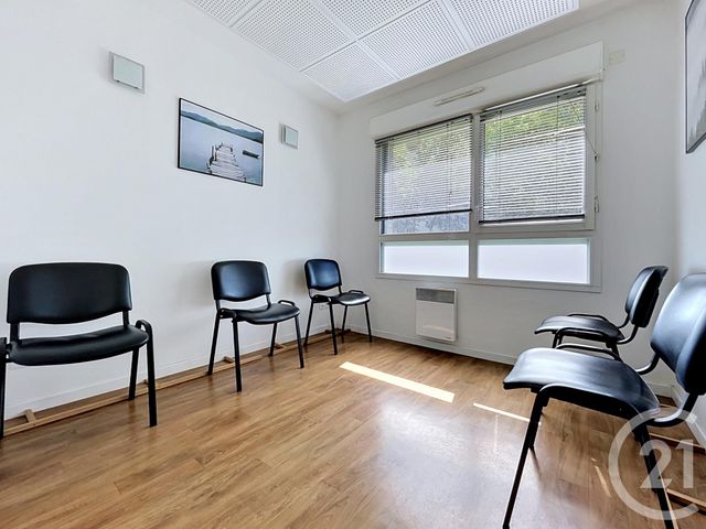 Appartement Local &agrave; vendre - 3 pi&egrave;ces - 54,33 m2 - Compiegne - 60 - PICARDIE