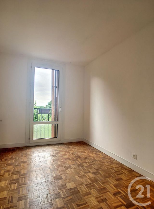 Appartement F4 &agrave; louer - 4 pi&egrave;ces - 63,54 m2 - Compiegne - 60 - PICARDIE