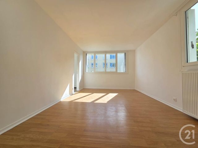 Appartement F2 &agrave; louer - 2 pi&egrave;ces - 46,72 m2 - Compiegne - 60 - PICARDIE