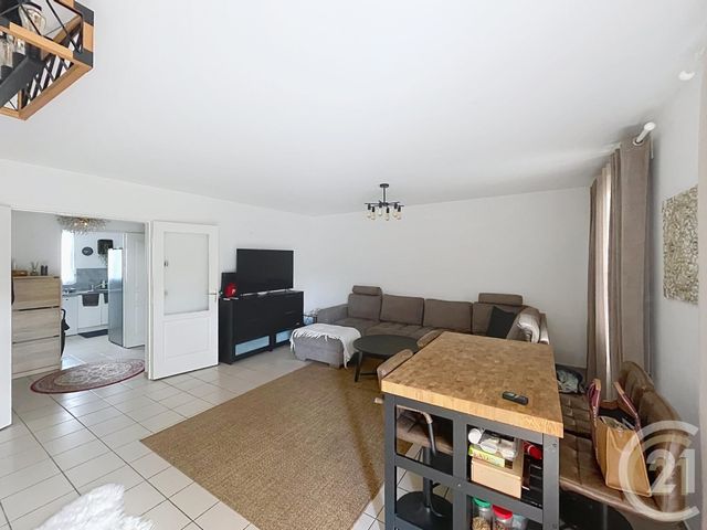 Maison &agrave; louer - 5 pi&egrave;ces - 105,99 m2 - Compiegne - 60 - PICARDIE