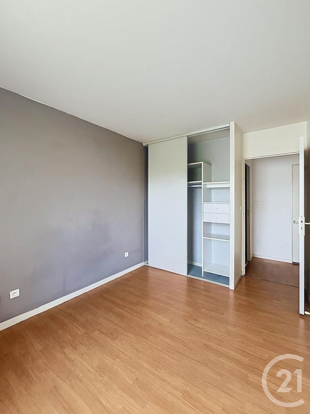 Appartement F2 &agrave; louer - 2 pi&egrave;ces - 47,41 m2 - Compiegne - 60 - PICARDIE