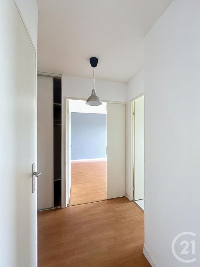 Appartement F2 &agrave; louer - 2 pi&egrave;ces - 47,41 m2 - Compiegne - 60 - PICARDIE