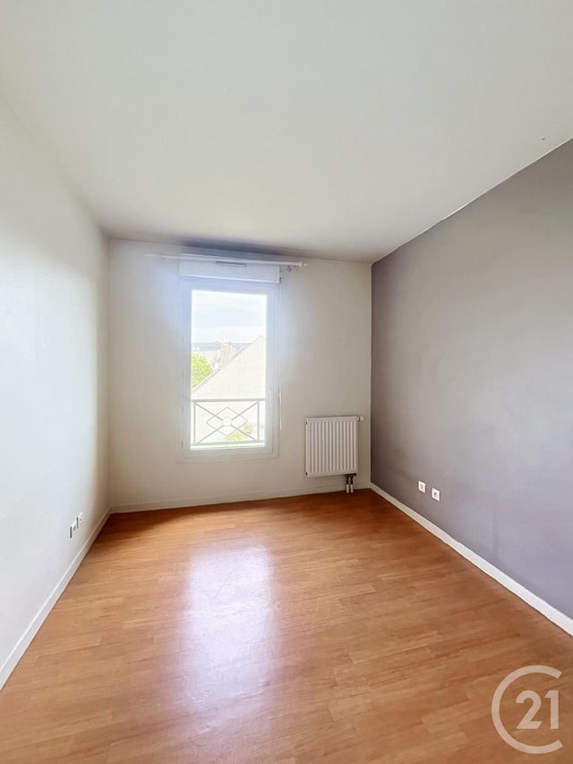 Appartement F2 &agrave; louer - 2 pi&egrave;ces - 47,41 m2 - Compiegne - 60 - PICARDIE