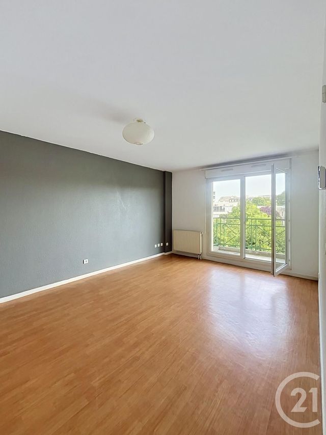Appartement F2 &agrave; louer - 2 pi&egrave;ces - 47,41 m2 - Compiegne - 60 - PICARDIE