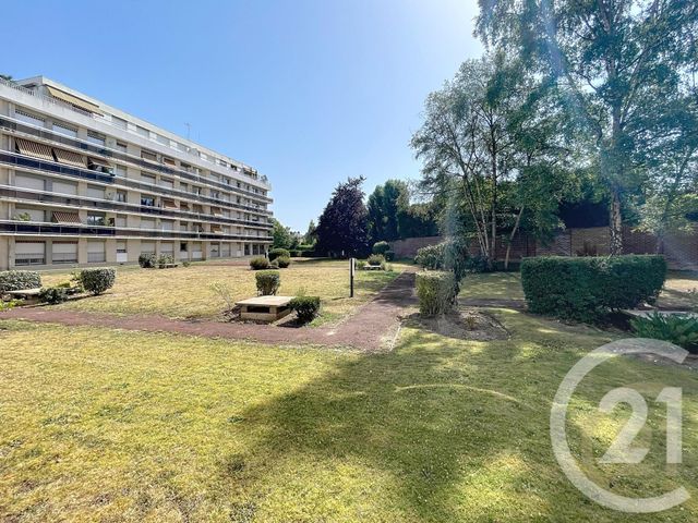 Appartement F1 &agrave; louer - 1 pi&egrave;ce - 25,45 m2 - Compiegne - 60 - PICARDIE