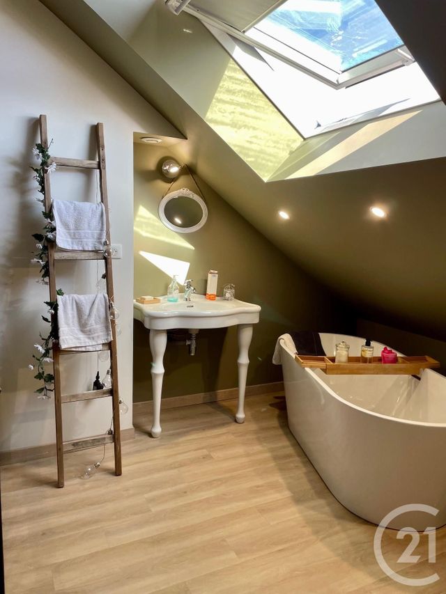 Appartement F3 &agrave; louer - 3 pi&egrave;ces - 86,57 m2 - Compiegne - 60 - PICARDIE