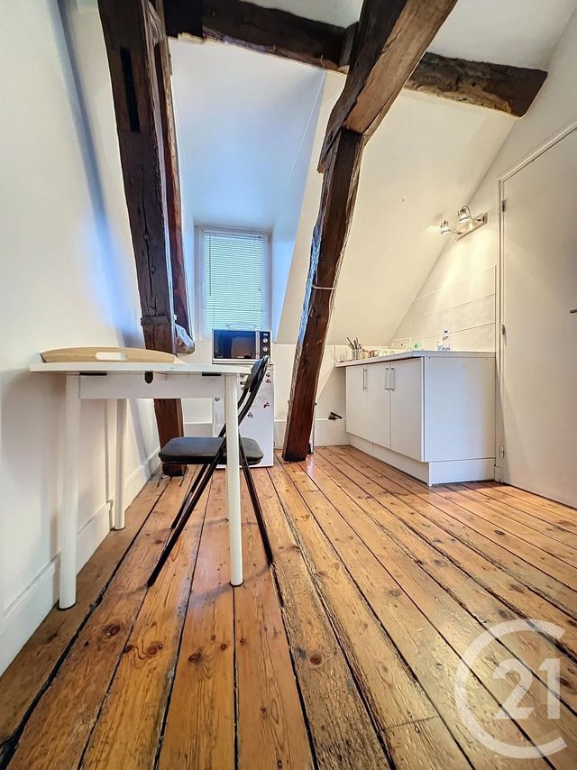 Appartement F1 &agrave; louer - 1 pi&egrave;ce - 24,81 m2 - Compiegne - 60 - PICARDIE