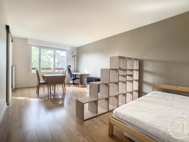 Appartement F1 &agrave; louer - 1 pi&egrave;ce - 36,77 m2 - Compiegne - 60 - PICARDIE