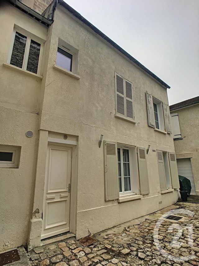Appartement Studio &agrave; louer - 1 pi&egrave;ce - 14,79 m2 - Compiegne - 60 - PICARDIE