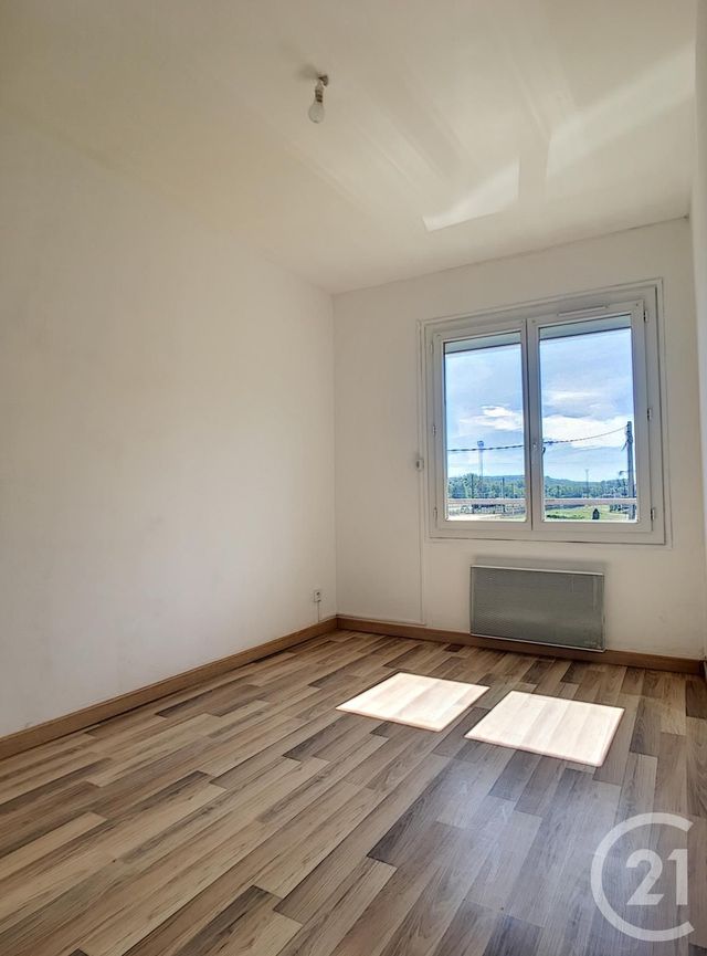 Appartement F2 &agrave; louer - 2 pi&egrave;ces - 37 m2 - Verberie - 60 - PICARDIE