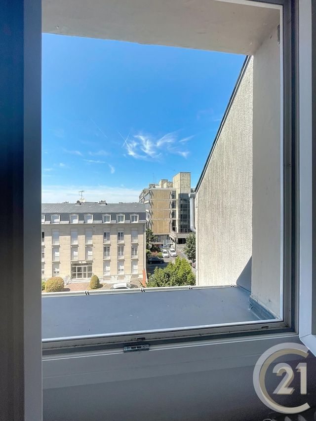 Appartement Chambre &agrave; louer - 1 pi&egrave;ce - 10,32 m2 - Compiegne - 60 - PICARDIE