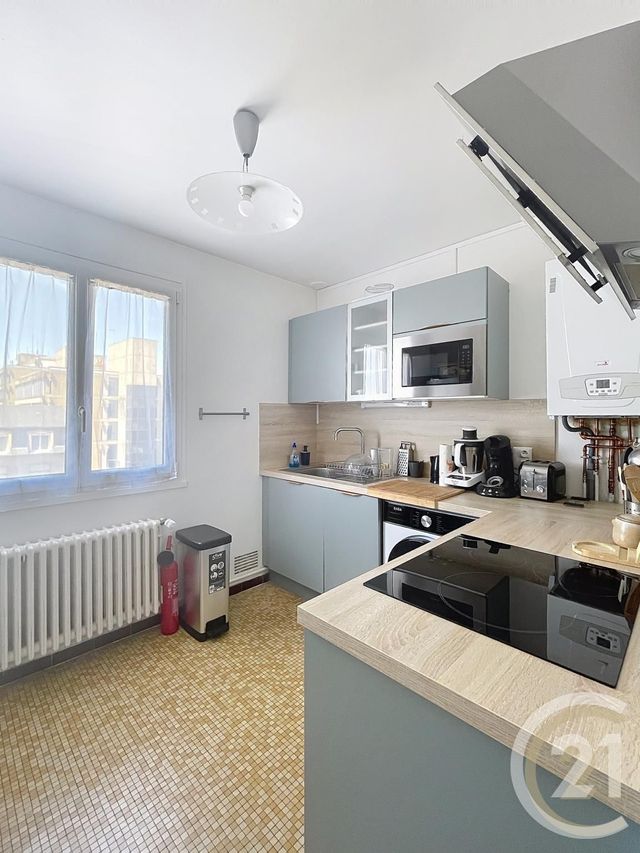Appartement Chambre &agrave; louer - 1 pi&egrave;ce - 10,32 m2 - Compiegne - 60 - PICARDIE