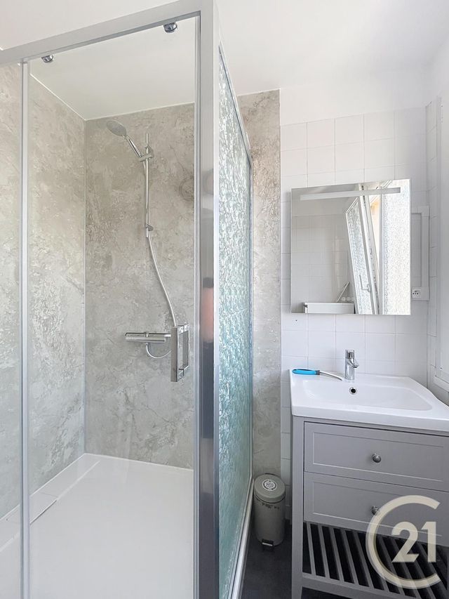 Appartement Chambre &agrave; louer - 1 pi&egrave;ce - 10,32 m2 - Compiegne - 60 - PICARDIE