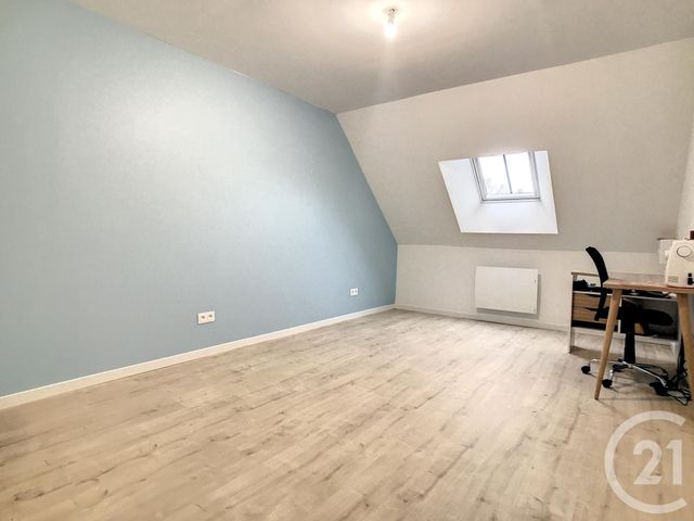 Maison &agrave; louer - 4 pi&egrave;ces - 96,40 m2 - Verberie - 60 - PICARDIE