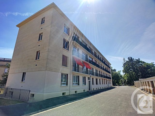 Appartement Chambre &agrave; louer - 4 pi&egrave;ces - 10,76 m2 - Compiegne - 60 - PICARDIE