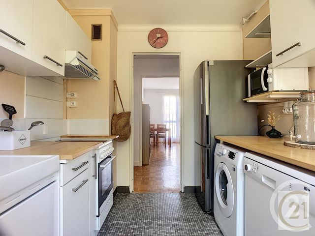 Appartement Chambre &agrave; louer - 4 pi&egrave;ces - 10,76 m2 - Compiegne - 60 - PICARDIE