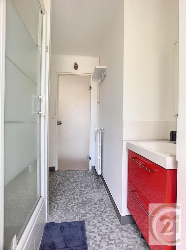 Appartement Chambre &agrave; louer - 4 pi&egrave;ces - 13,62 m2 - Compiegne - 60 - PICARDIE