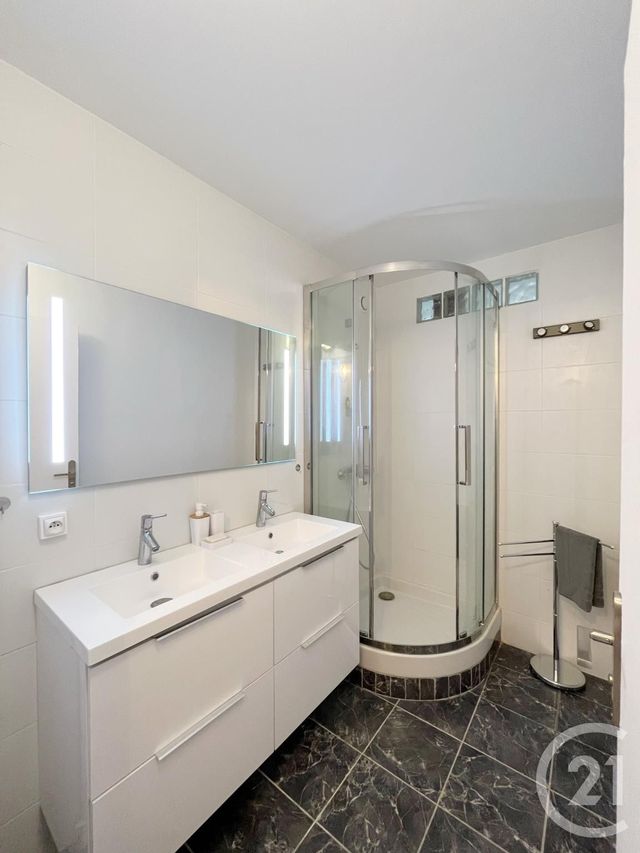 Appartement Chambre &agrave; louer - 4 pi&egrave;ces - 81,09 m2 - Compiegne - 60 - PICARDIE