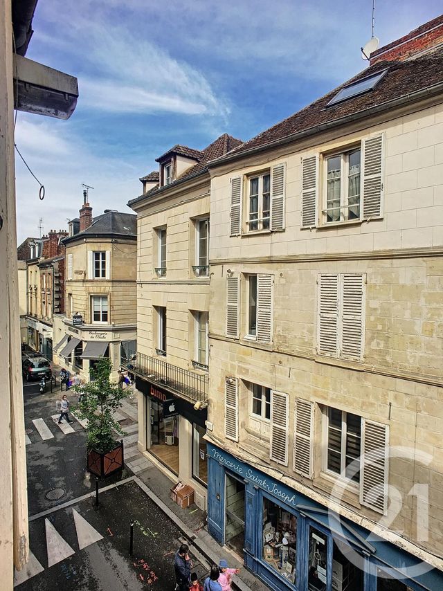 Appartement F2 &agrave; louer - 2 pi&egrave;ces - 31,15 m2 - Compiegne - 60 - PICARDIE