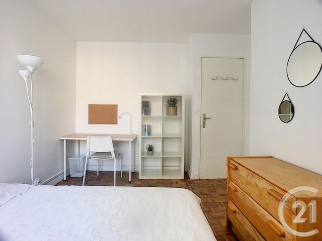Appartement Chambre &agrave; louer - 4 pi&egrave;ces - 10,76 m2 - Compiegne - 60 - PICARDIE