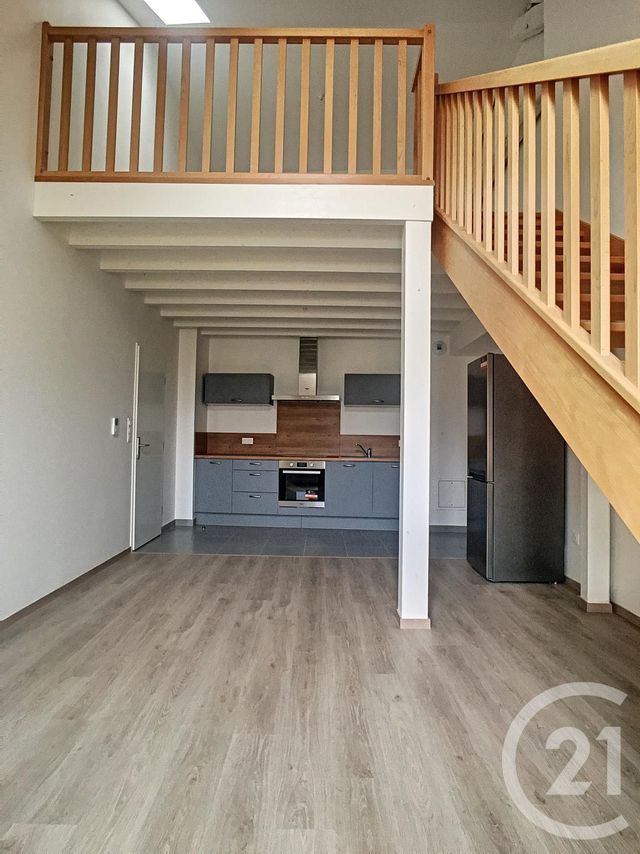 Appartement F3 &agrave; louer - 3 pi&egrave;ces - 65,10 m2 - Compiegne - 60 - PICARDIE