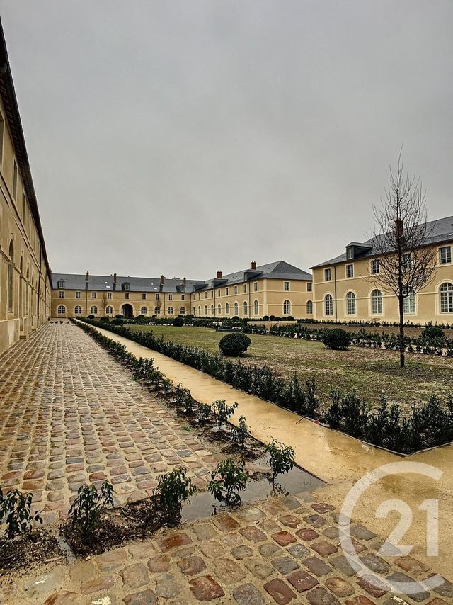 Appartement F3 &agrave; louer - 3 pi&egrave;ces - 65,10 m2 - Compiegne - 60 - PICARDIE