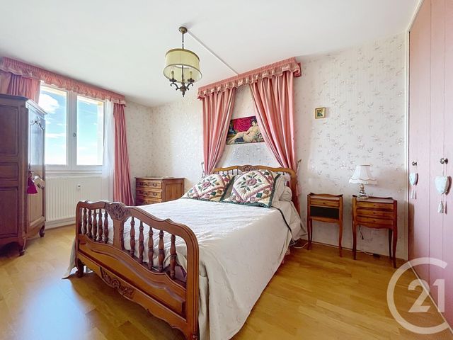 Appartement F4 &agrave; vendre - 4 pi&egrave;ces - 80 m2 - Compiegne - 60 - PICARDIE