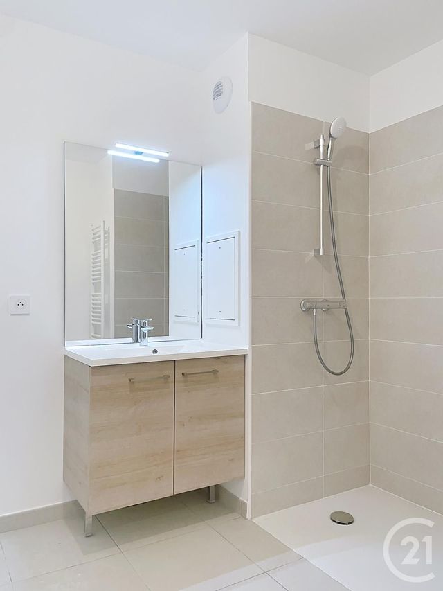 Appartement F3 &agrave; vendre - 3 pi&egrave;ces - 69,54 m2 - Compiegne - 60 - PICARDIE