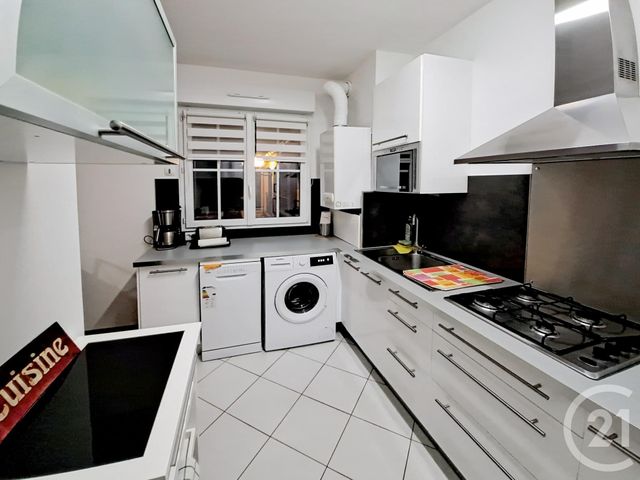 Appartement F2 &agrave; louer - 2 pi&egrave;ces - 55,73 m2 - Compiegne - 60 - PICARDIE
