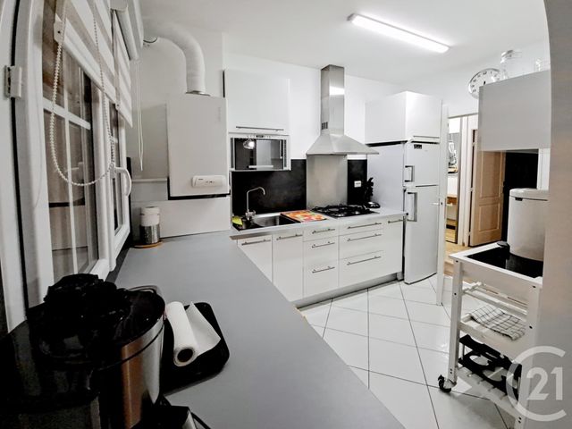 Appartement F2 &agrave; louer - 2 pi&egrave;ces - 55,73 m2 - Compiegne - 60 - PICARDIE