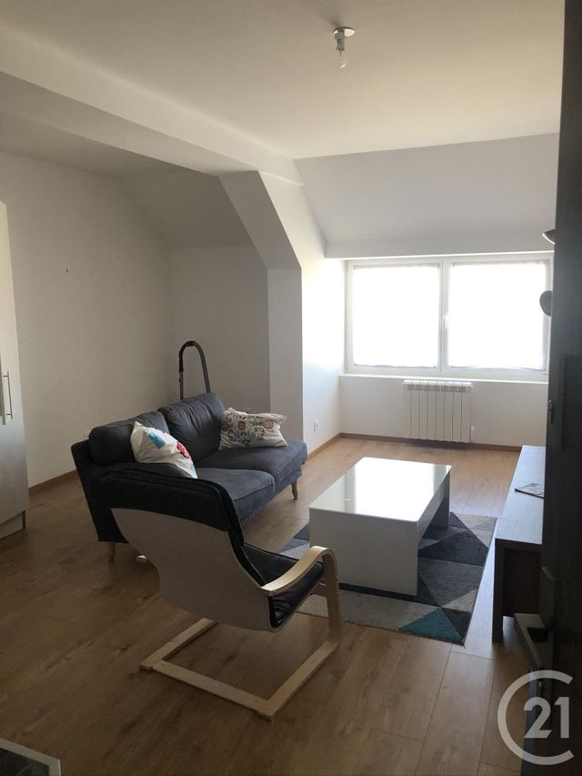 Appartement F2 &agrave; louer - 2 pi&egrave;ces - 47,20 m2 - Compiegne - 60 - PICARDIE