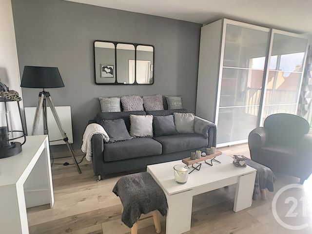 Appartement F1 &agrave; louer - 1 pi&egrave;ce - 33,09 m2 - Compiegne - 60 - PICARDIE