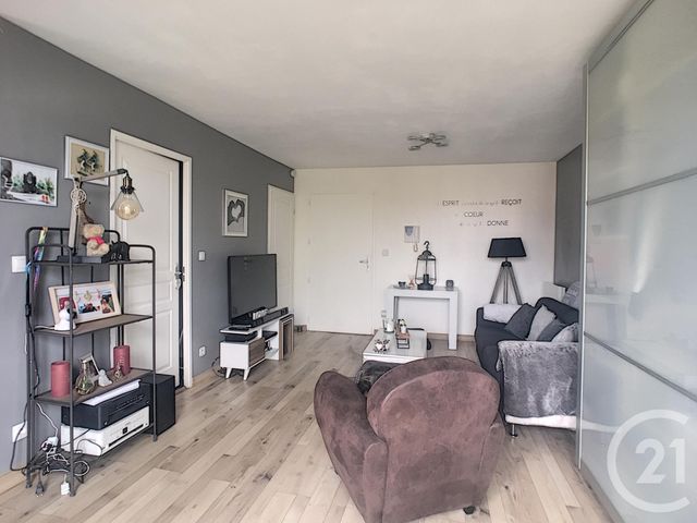 Appartement F1 &agrave; louer - 1 pi&egrave;ce - 33,09 m2 - Compiegne - 60 - PICARDIE