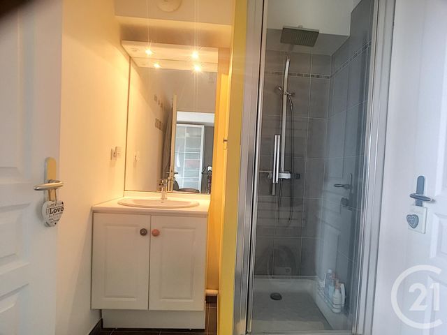Appartement F1 &agrave; louer - 1 pi&egrave;ce - 33,09 m2 - Compiegne - 60 - PICARDIE