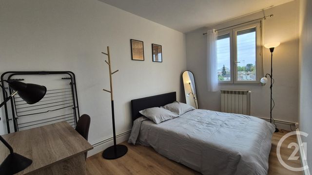Appartement F4 &agrave; louer - 4 pi&egrave;ces - 9,50 m2 - Compiegne - 60 - PICARDIE