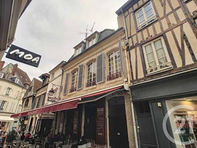 Appartement Studio à louer COMPIEGNE