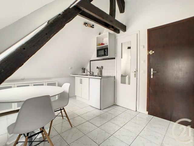 Appartement F1 à louer COMPIEGNE