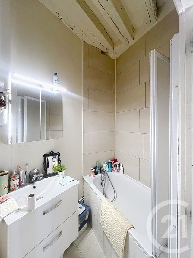 Appartement F1 &agrave; louer - 1 pi&egrave;ce - 29,59 m2 - Compiegne - 60 - PICARDIE