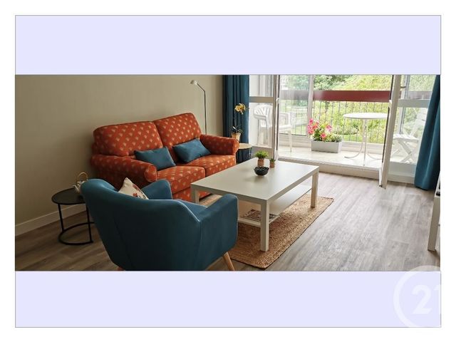 Appartement &agrave; louer - 4 pi&egrave;ces - 86 m2 - Compiegne - 60 - PICARDIE