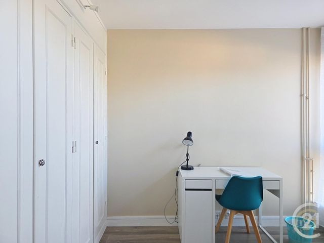 Appartement &agrave; louer - 4 pi&egrave;ces - 86 m2 - Compiegne - 60 - PICARDIE