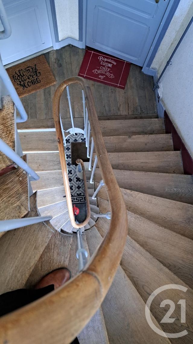 Appartement F2 &agrave; louer - 2 pi&egrave;ces - 34,43 m2 - Compiegne - 60 - PICARDIE