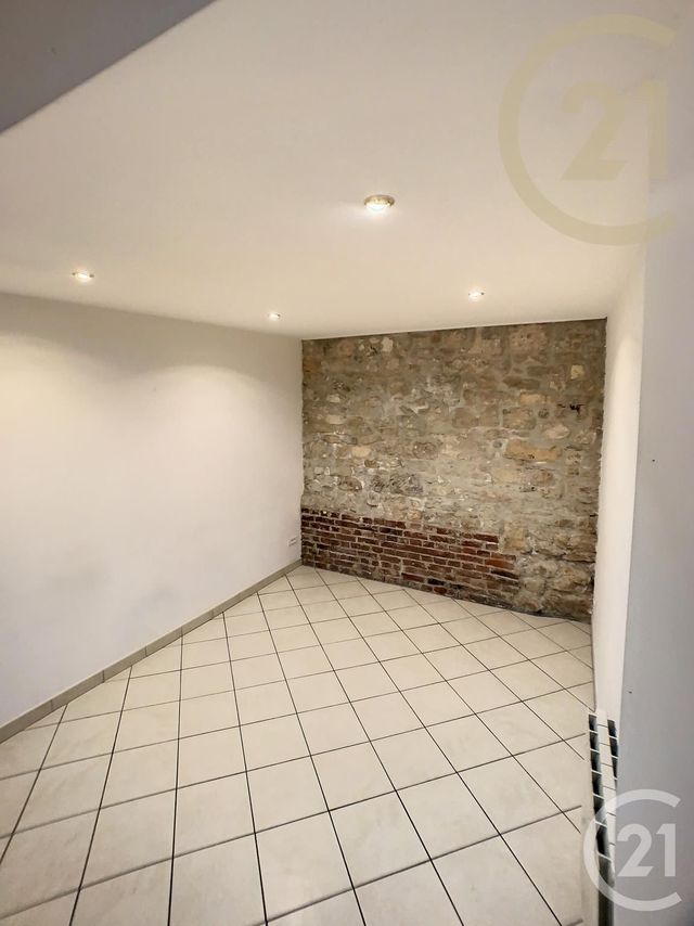 Maison &agrave; louer - 3 pi&egrave;ces - 80,21 m2 - Compiegne - 60 - PICARDIE
