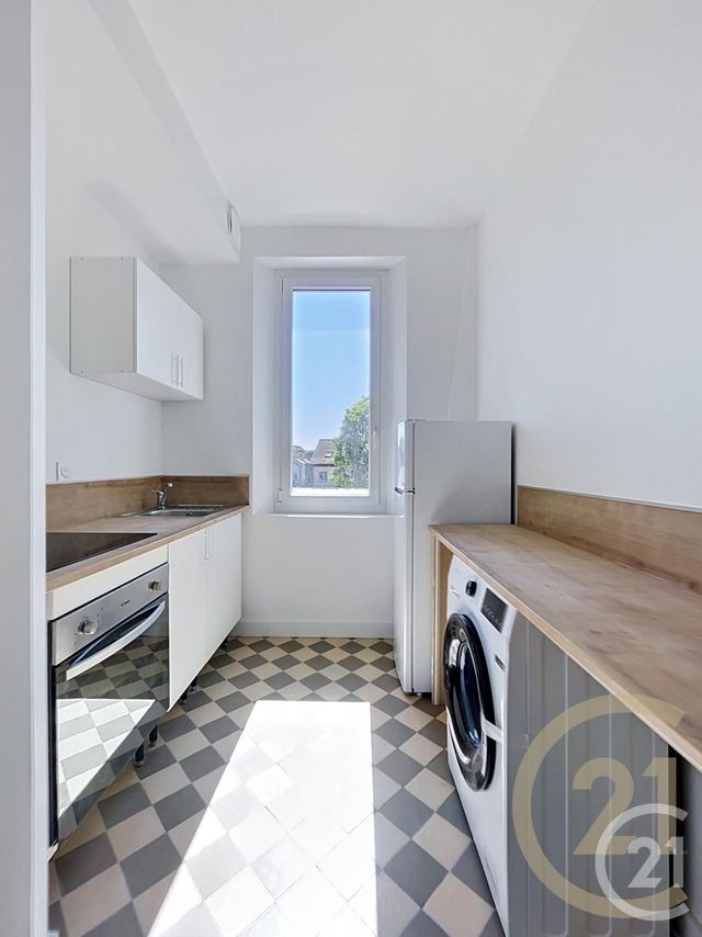 Appartement F3 &agrave; louer - 3 pi&egrave;ces - 49,90 m2 - Compiegne - 60 - PICARDIE