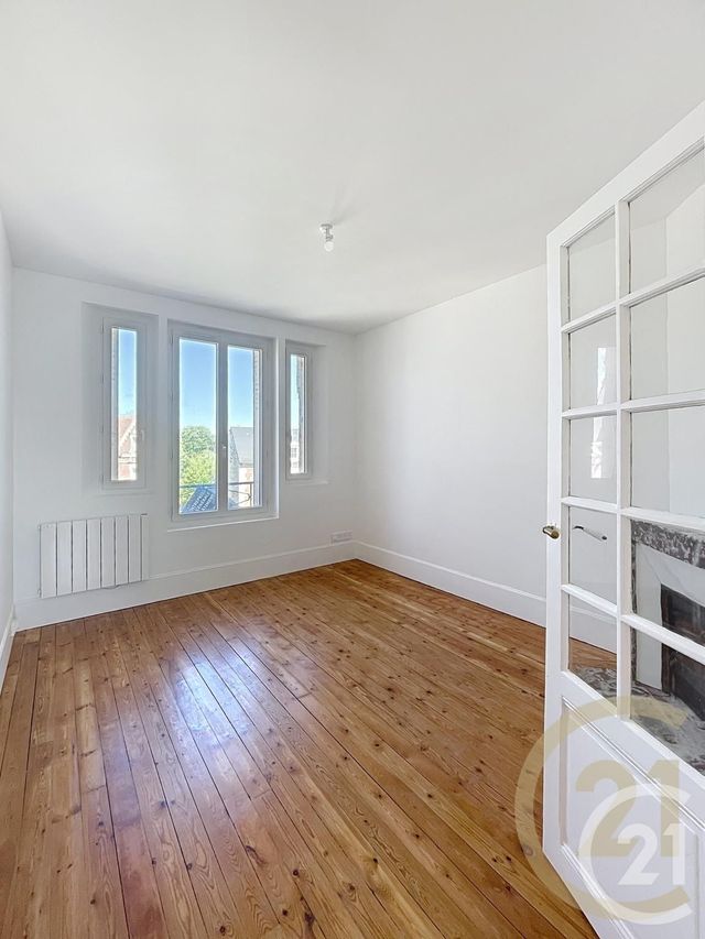 Appartement F3 &agrave; louer - 3 pi&egrave;ces - 49,90 m2 - Compiegne - 60 - PICARDIE
