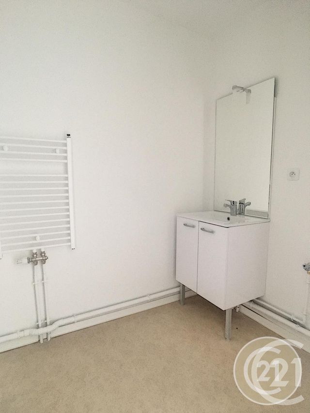 Appartement F2 &agrave; louer - 2 pi&egrave;ces - 53,16 m2 - Lacroix St Ouen - 60 - PICARDIE