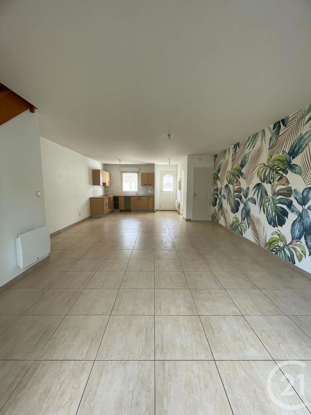 Maison &agrave; louer - 4 pi&egrave;ces - 90 m2 - Lacroix St Ouen - 60 - PICARDIE