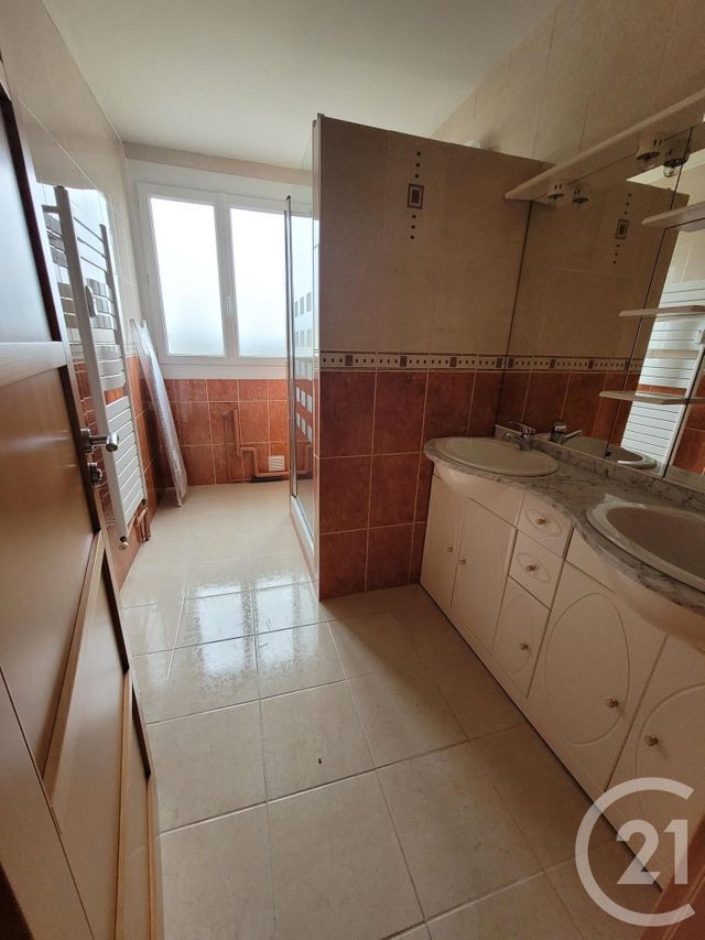Appartement Chambre &agrave; louer - 1 pi&egrave;ce - 16,79 m2 - Compiegne - 60 - PICARDIE
