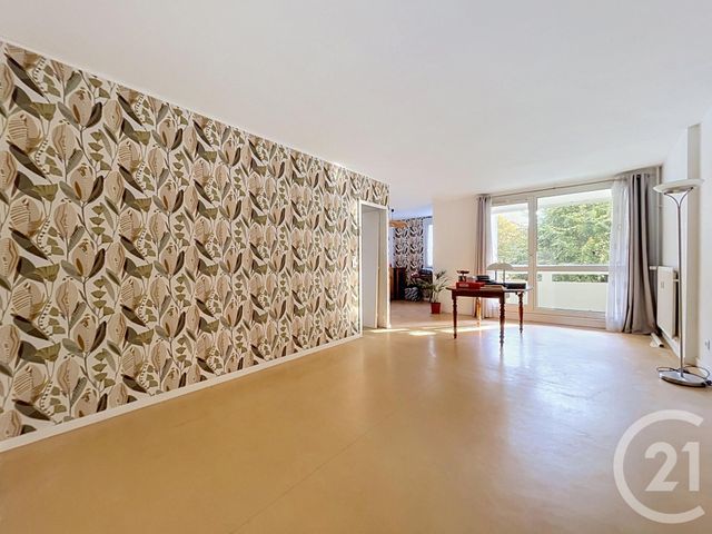 Appartement F4 &agrave; vendre - 4 pi&egrave;ces - 84,35 m2 - Compiegne - 60 - PICARDIE