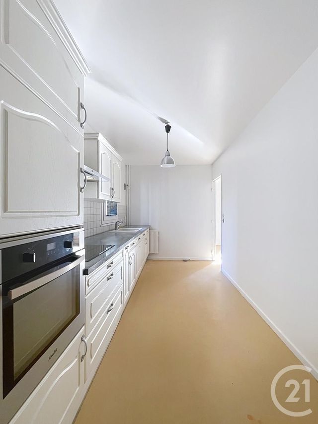Appartement F4 &agrave; vendre - 4 pi&egrave;ces - 84,35 m2 - Compiegne - 60 - PICARDIE